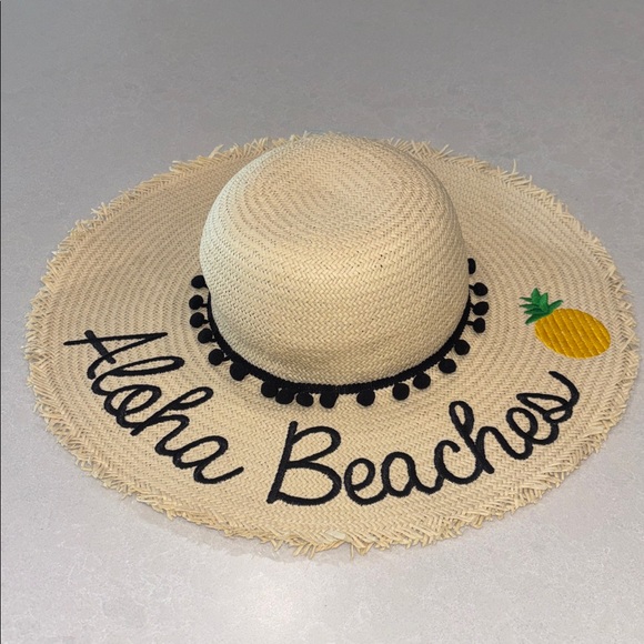 Beach Hat - Picture 2 of 4